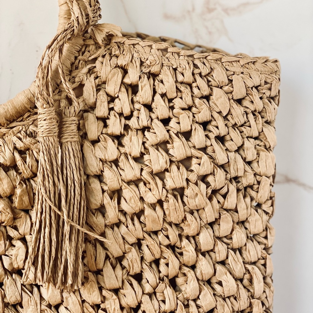 Straw Handbag - Picture 6 of 10